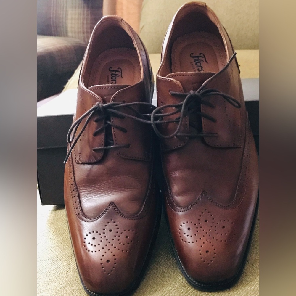 Men’s cognac dress shoes
